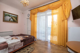 Полулюкс с балконом 2+1, Гостевой дом Отдых у Александра, Геленджик