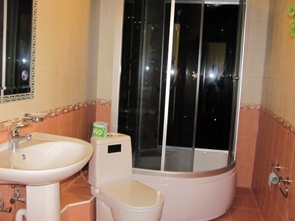 Комфортабельная душевая. | На Лесной, Республика Адыгея