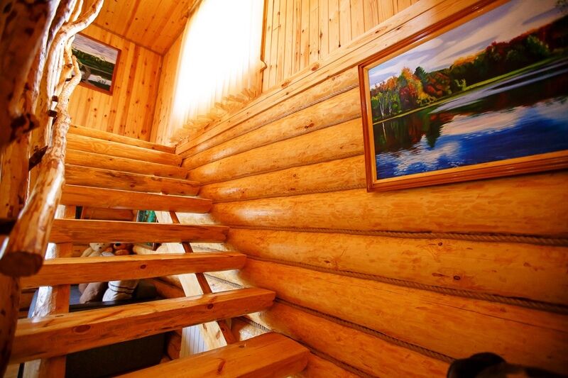 Средний дом