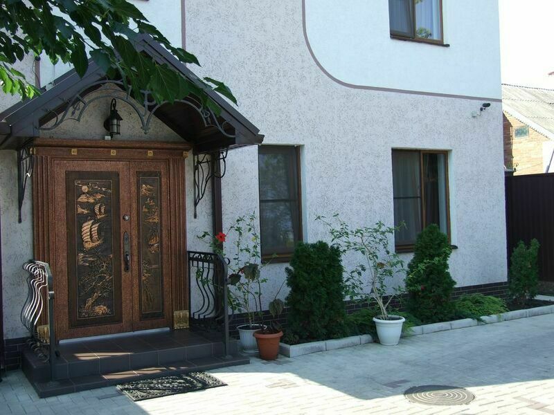 Вход в гостевой дом. | Феникс, Краснодарский край