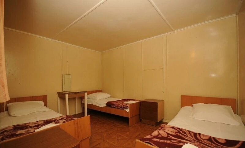 Домик трехместный