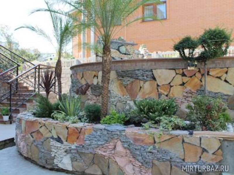 Теплая вода в любое время года.