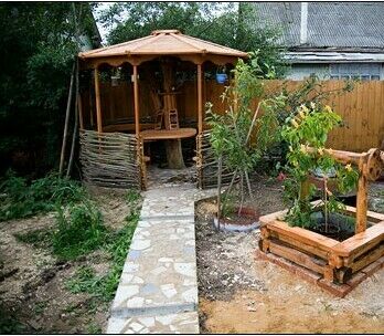 Беседка | У звонницы монастыря, Владимирская область