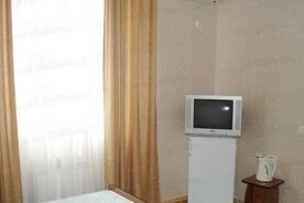 Номер с удобствами на этаже, Гостевой дом Кариота, Адлер