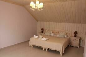 Люкс 3-местный (мансарда), Гостевой дом Александрия, Супсех