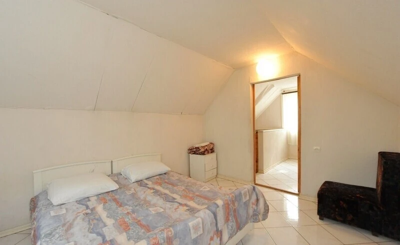 Коттедж восьмиместный