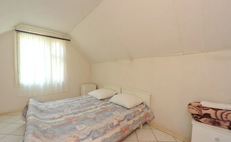 Коттедж восьмиместный