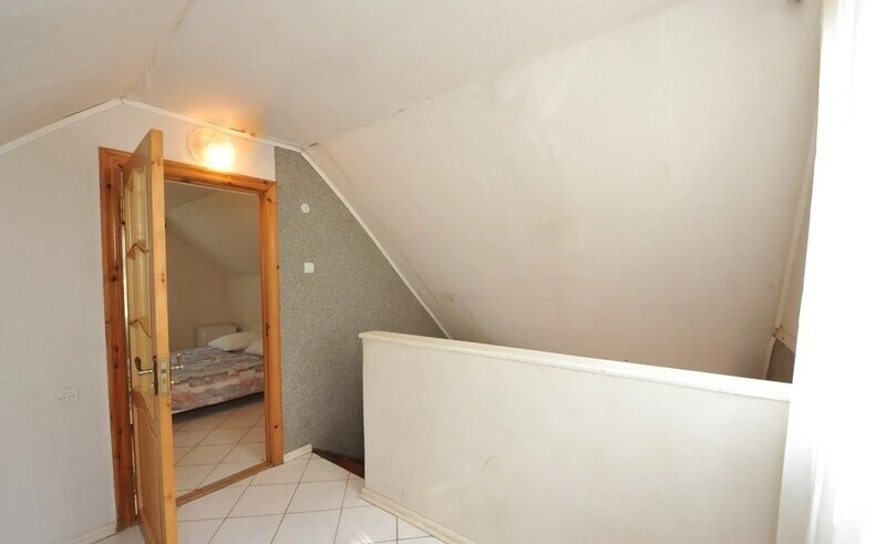 Коттедж восьмиместный