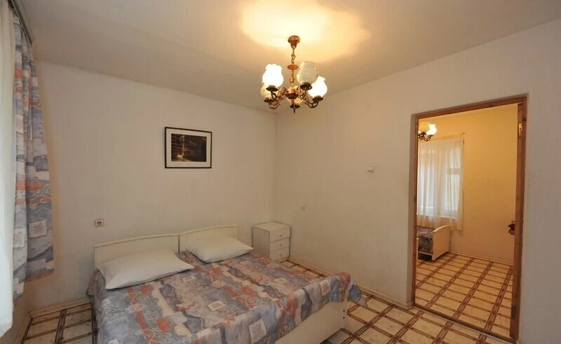 Коттедж восьмиместный