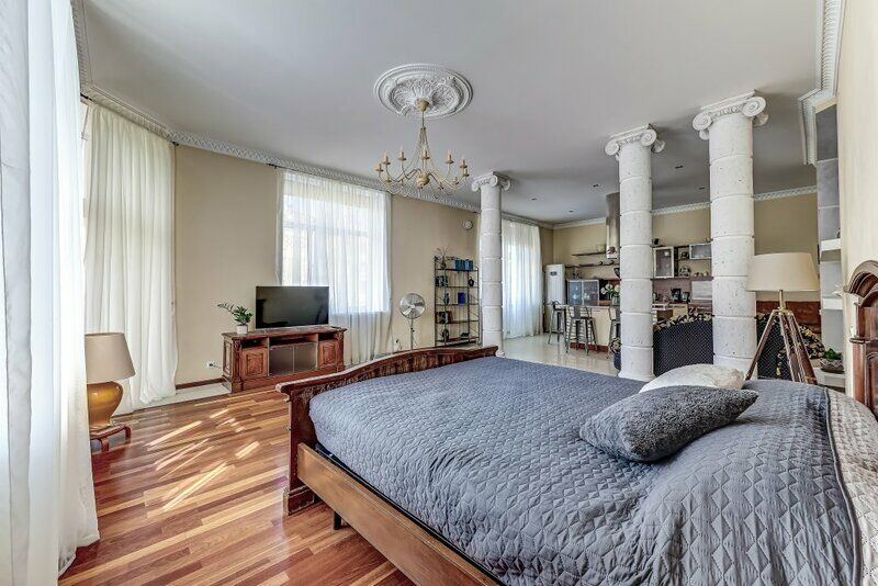 Апартаменты солнечная студия с круглым балконом, Ленинградская область, Выборг 