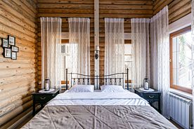 Номер 7 "Черный нуар" люкс/семейный двухкомнатный, База отдыха Капустяная балка, станица Новомышастовская