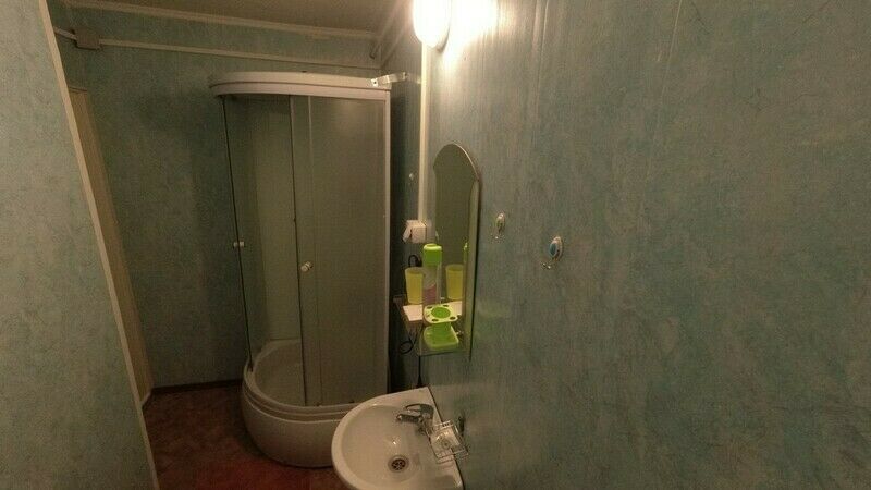 Душевая кабинка