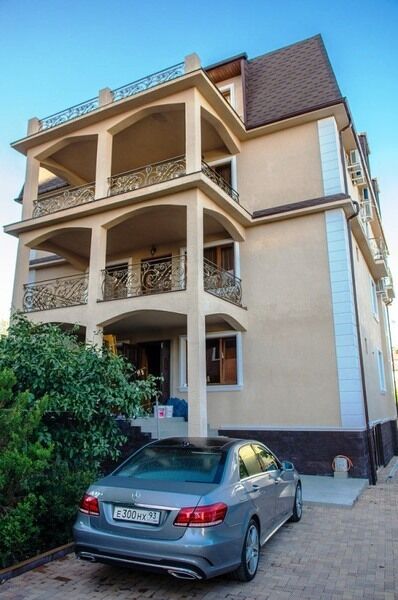 Специальное место для парковки. | Арно, Краснодарский край