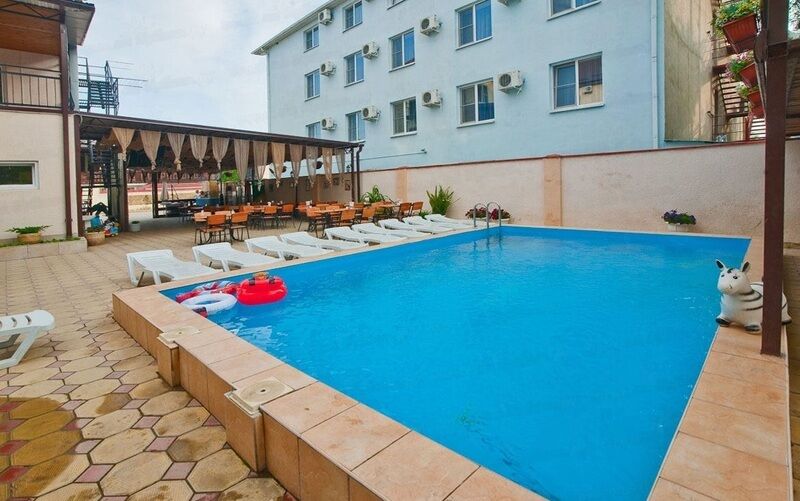 Двор | Золотая лилия, Краснодарский край