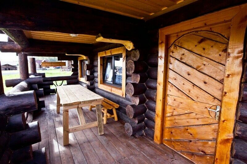 Коттедж 10-местный 5-комнатный «Изба Боярская»