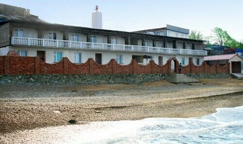 Основное здание | Маяк, Крым