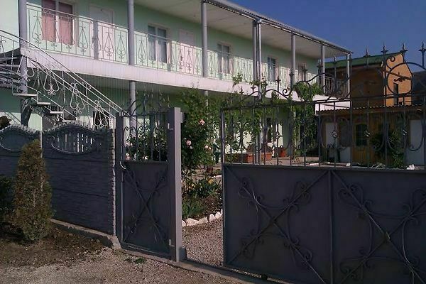 Главные ворота | Диана, Крым