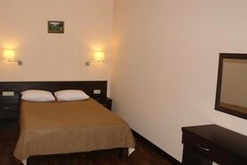 Номер Люкс, База отдыха Энэктур, Майкопский