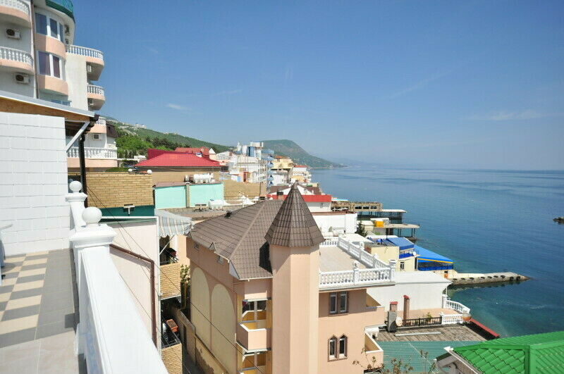 Вид с балкона | Лагуна, Крым