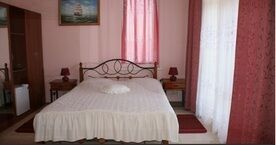 Полулюкс с балконом, Гостевой дом Вилла Роза, Коктебель