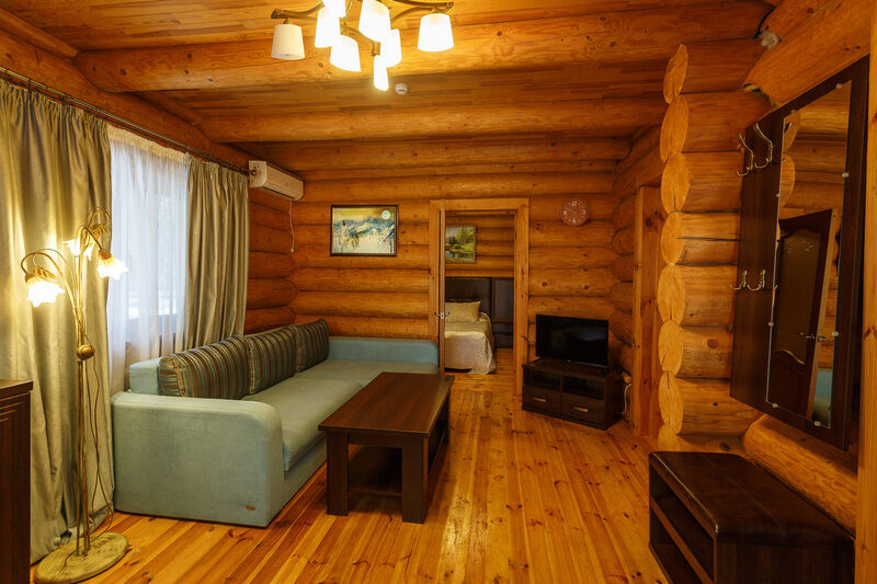 Люкс 3-местный 3-комнатный (в Зеркальном срубе)