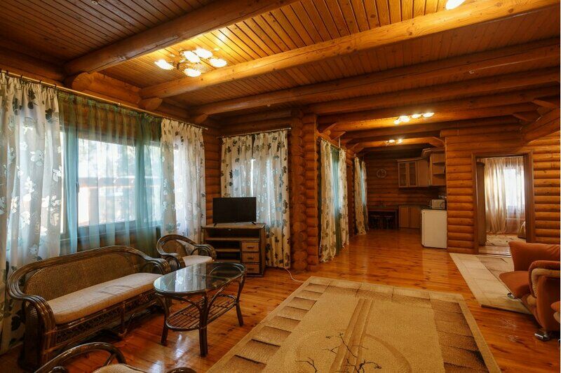 Люкс 3-местный 3-комнатный (в отдельно стоящем срубе