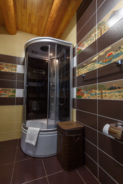 Люкс 6-местный 3-комнатный 2-этажный (в отдельно стоящем срубе)