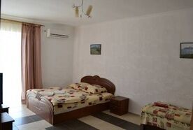 Трехместный номер, Гостевой дом Сан энд рэст, Коктебель