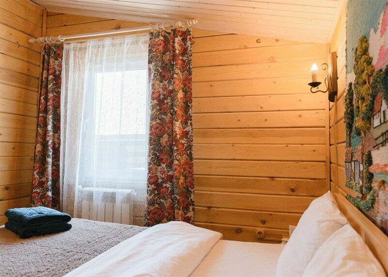 Коттедж 4-местный 1-комнатный (Шале)