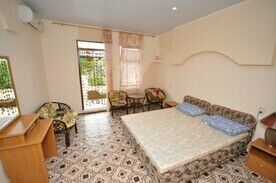 Стандарт, Гостевой дом Казантипская хижина, Ленинский район