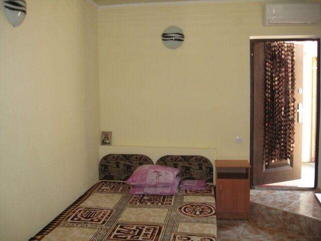 В номере | Люба, Крым