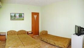 3х местный номер с удобствами, Гостевой дом Сервер, Судак