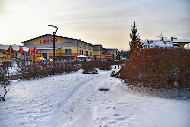 Отель Покровское-Дивное, Московская область, Истринский район Снегири поселок Истра деревня Красновидово Дедовск Истринский район Нахабино Звенигород село Петрово-Дальнее поселок Горки-10 село Рождествено