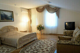 Коттедж Семейный коттедж 6-местный 3 комнатный, Пансионат Малахит, Благовещенская