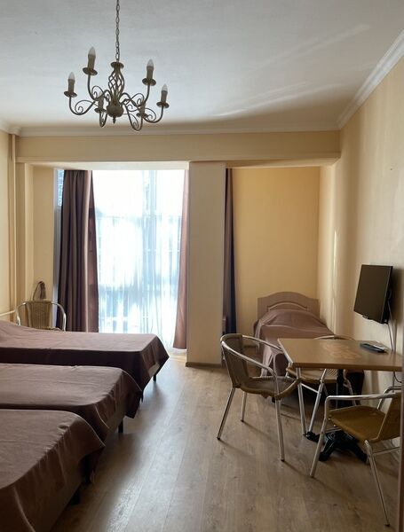 Стандартный 4-местный 1-комнатный