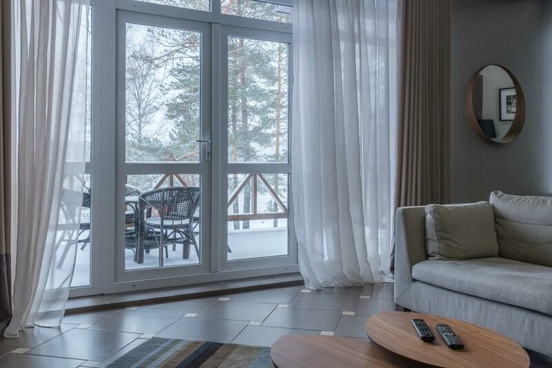 Дом гостевой. Холл