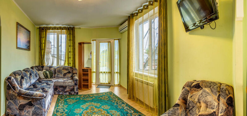 Апартаменты улучшенный 4-местный 2-комнатный (с террасой)