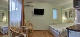 Студия "Ласточка" 1-комнатный, Гостевой дом Klimenko House, Ялта