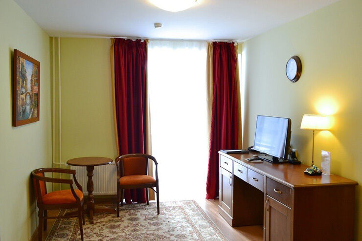 Джуниор Сюит+ 2-местный 2-комнатный (корпус №6)