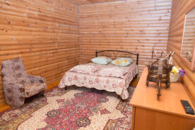 Люкс 2-местный 2-комнатный, База отдыха Альтернатива, Береговое