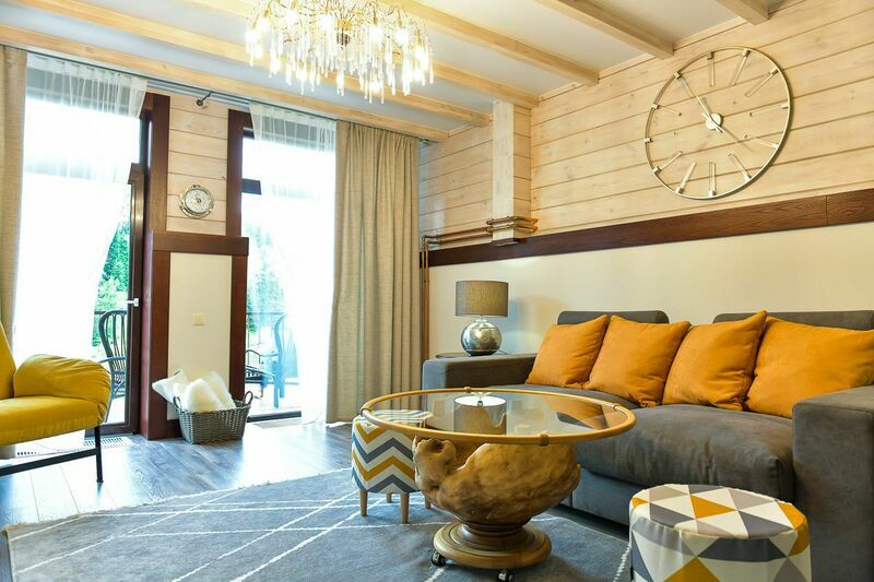 Коттедж Лесной