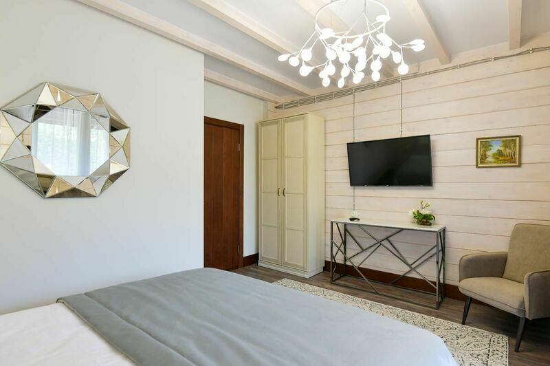 Коттедж Лесной